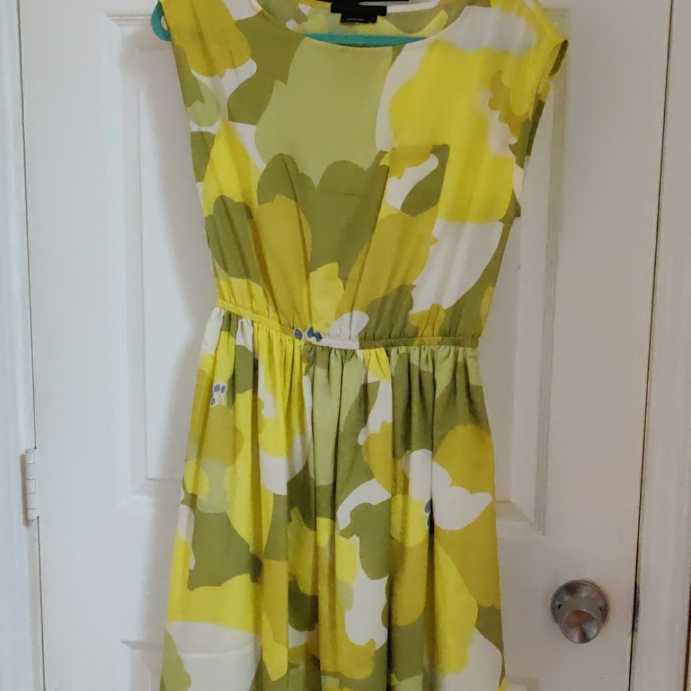 Dress - Picture 3 of 4